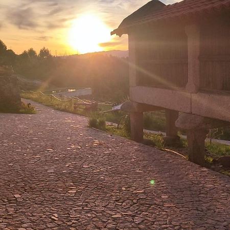 Quinta Da Riba Ma Vendégház Santa Leocadia Kültér fotó