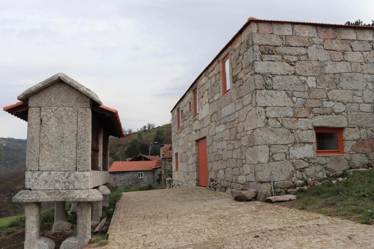 Quinta Da Riba Ma Vendégház Santa Leocadia Kültér fotó