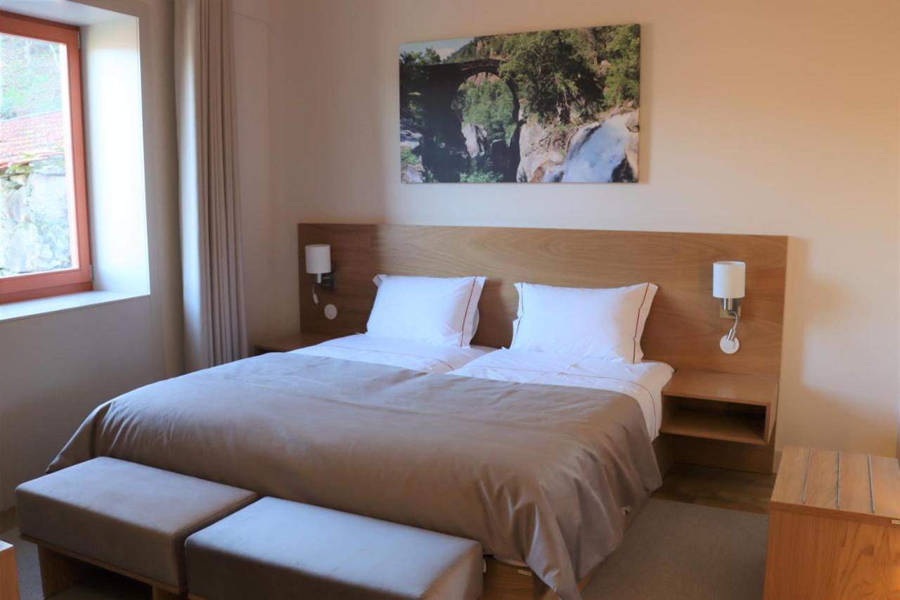 Quinta Da Riba Ma Vendégház Santa Leocadia Kültér fotó